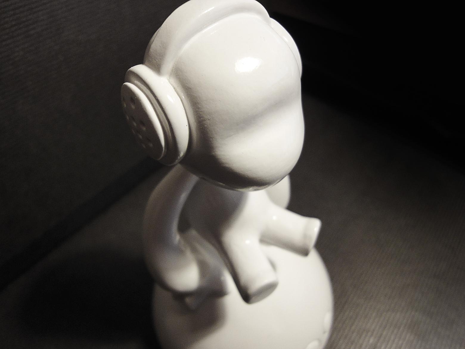Sculpture Monk-i